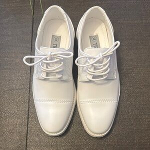 White Leather Lace-Up Shoes